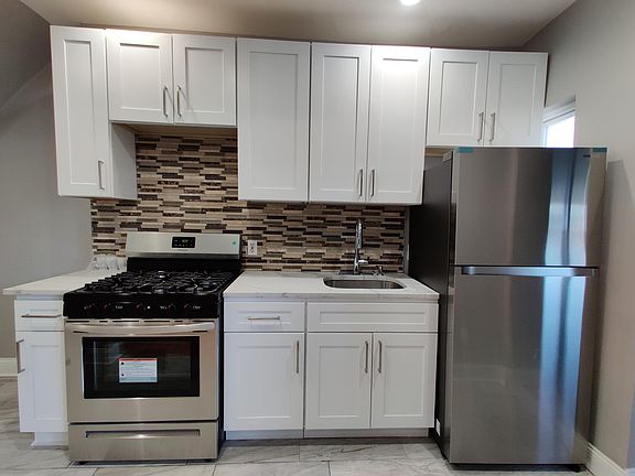 3rd image of 11147 145th St