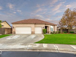 5400 Kauai Ln, Bakersfield, CA 93312
