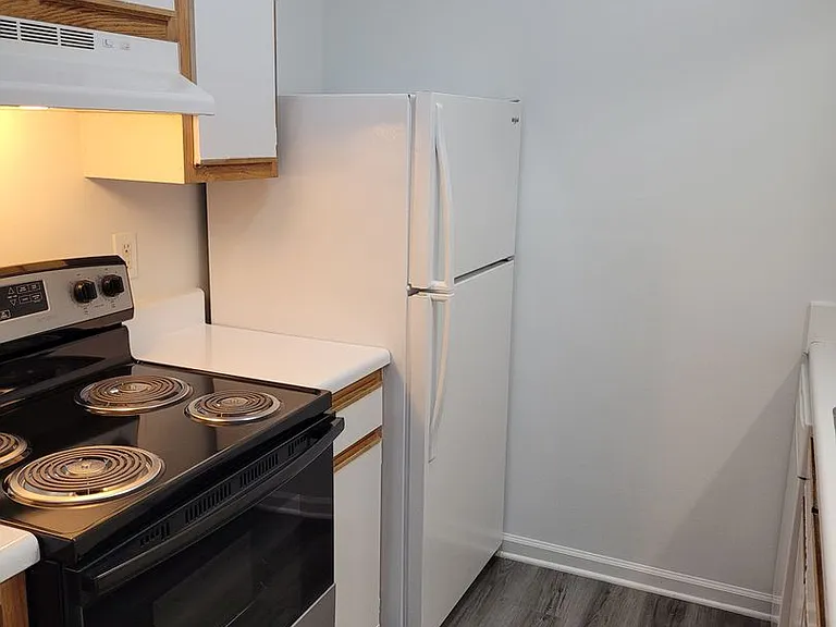 Arlington Apartments — Photo 107