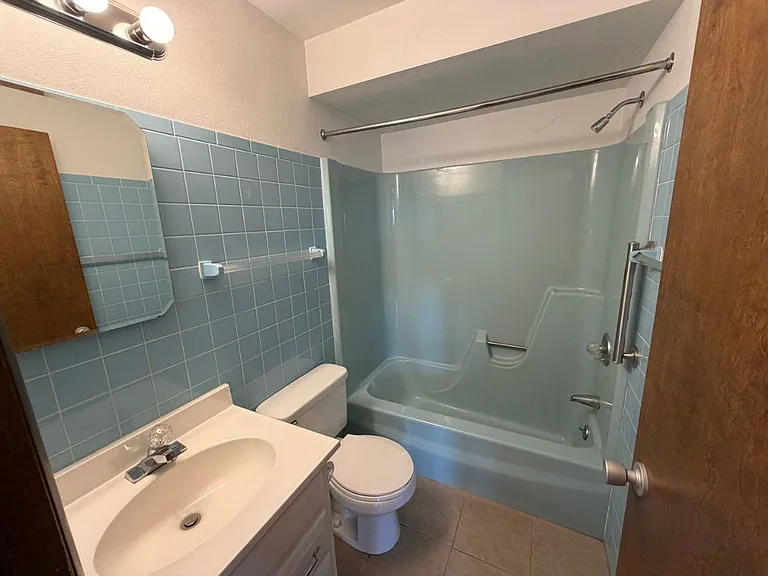 483-491 Lovers Lane; Country Clb #4401-4409-4516 — Photo 11