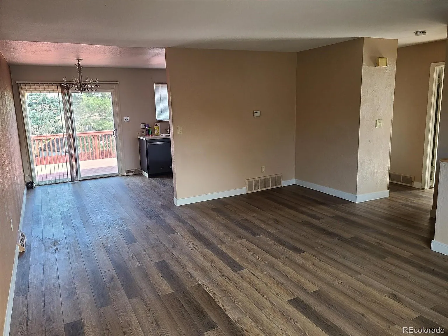 4 bed, 1738 sqft, $3,150 — Photo 3