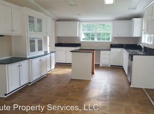 341 Old Rutherford Rd, Taylors, SC 29687