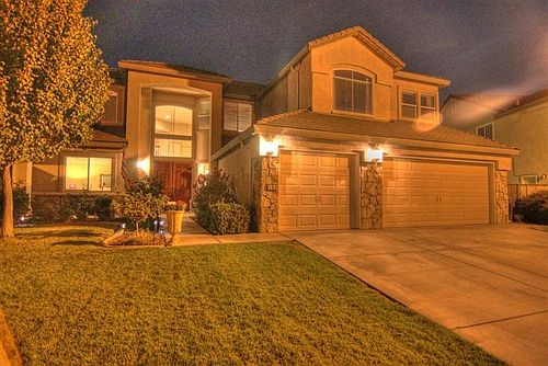 2nd image of 208 Silverstone Ct