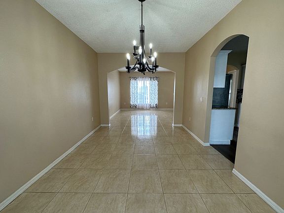 5th image of 615 Elbridge Dr