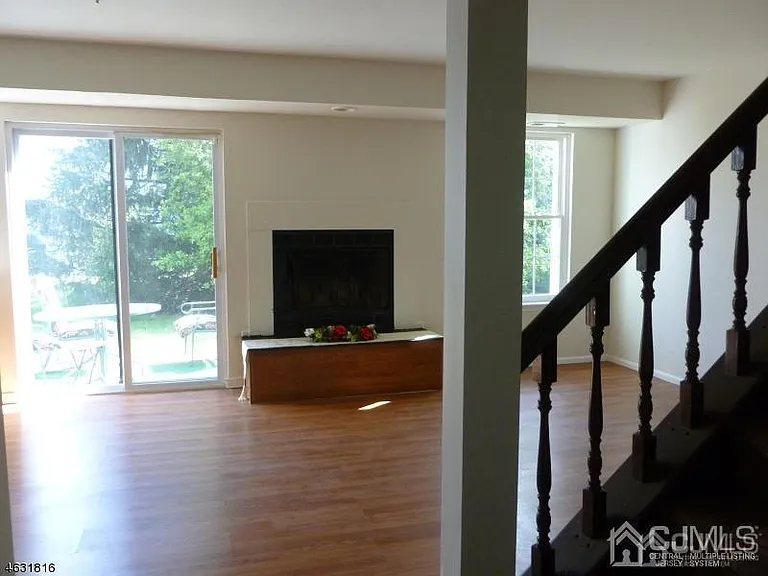 408 Hawkshead Way — Photo 8