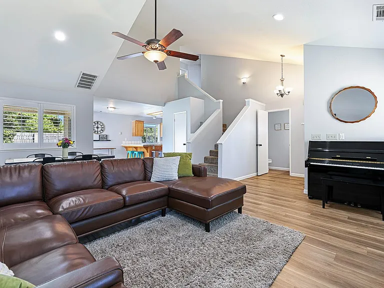 8735 N Cedar Ave #109 — Photo 6
