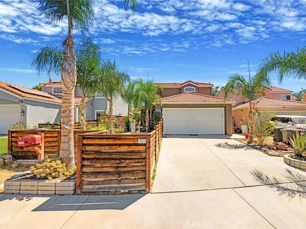 1056 Dahlia St, Hemet, CA 92545