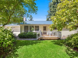 13230 Madison Ave NE, Bainbridge Island, WA 98110