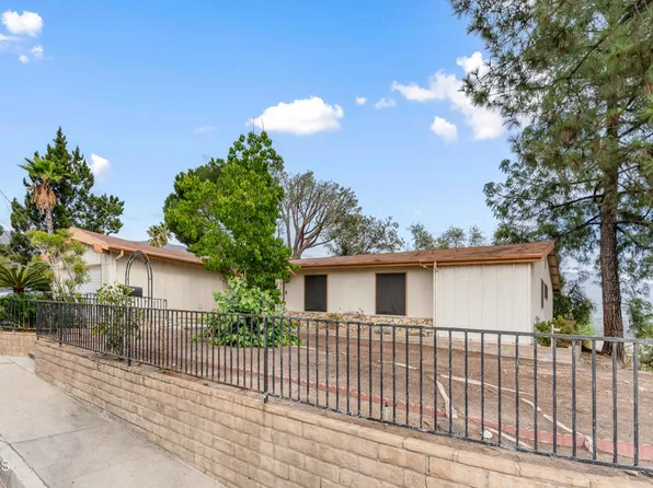 8801 Riderwood Dr, Sunland, CA 91040