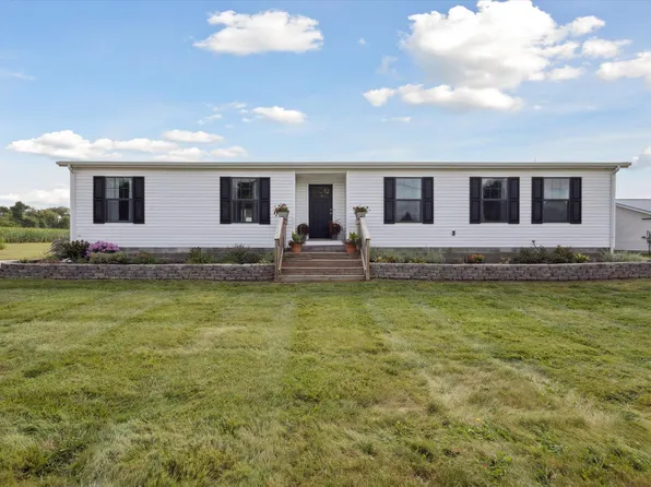 4263 S Sheridan Rd, Sheridan, MI 48884