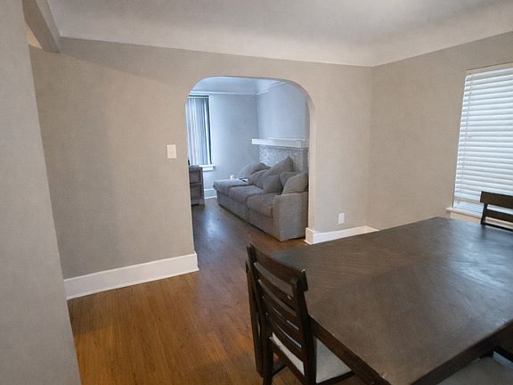 5th image of 14917 Cleophus Ave