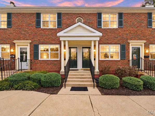 8905 Wrenwood Ln, Saint Louis, MO 63144
