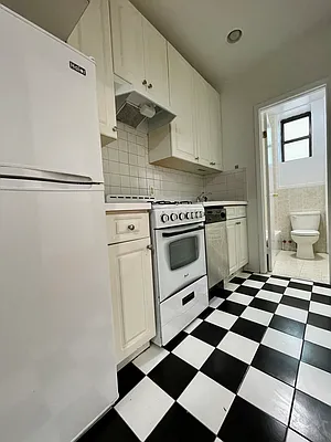 Rented by Building Equity Real Estate LLC | media 5