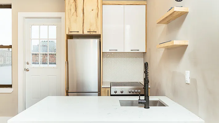 Rented by Nooklyn NYC LLC | media 22