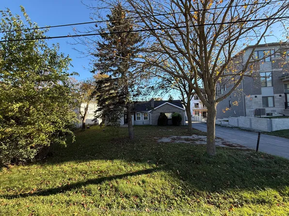 1551 19th Ave, Richmond Hill, ON L4S 1N7