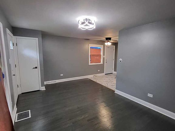 2nd image of 15808 Ashland Ave