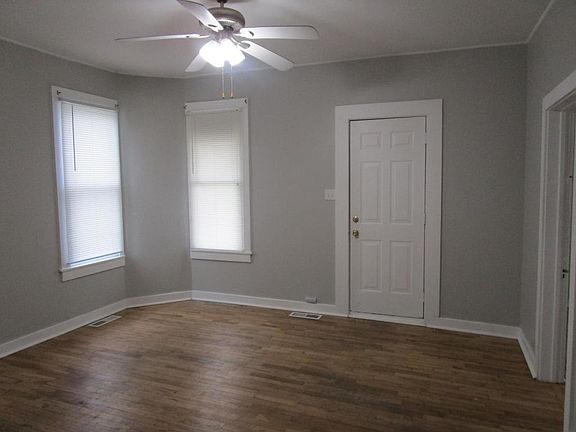 3rd image of 415 S 1st St