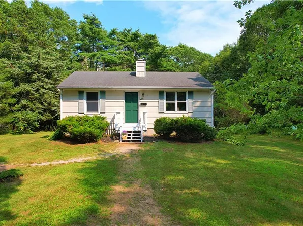 29 Oak Rd, South Kingstown, RI 02879