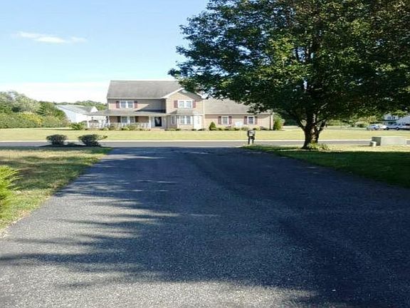 3rd image of 6427 Oxbridge Dr