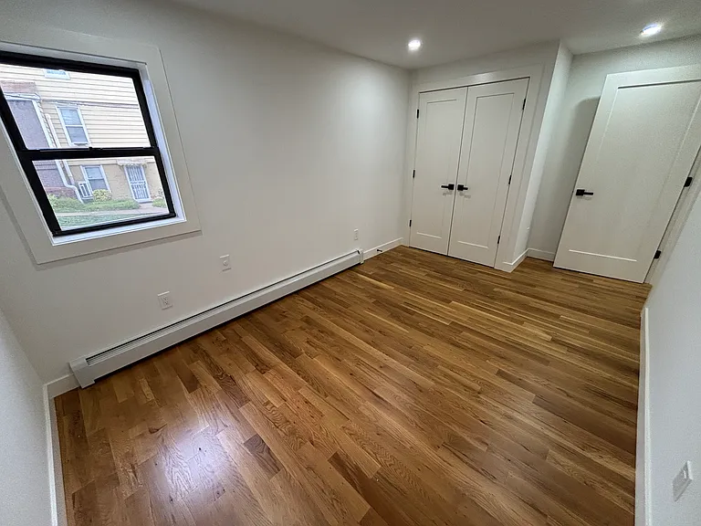 119 Wakefield Ave #1A — Photo 9