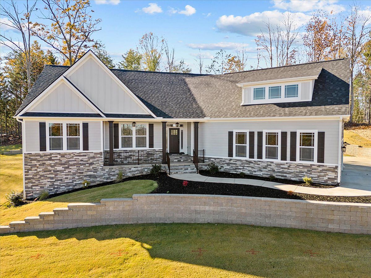 Drayton Elite Plan, Tubbs Mountain Estates, Travelers Rest, SC 29690