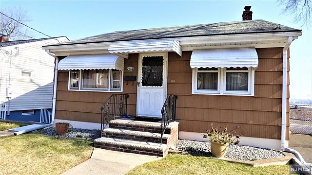 3 bed, 1500 sqft, $3,250 — Photo 2