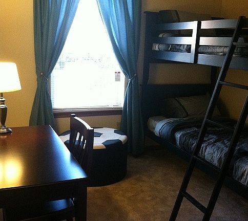 4th image of 2229 Windward Ln APT 202