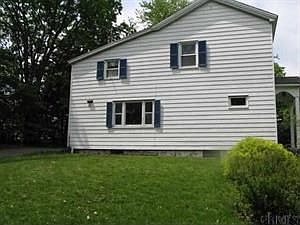 3rd image of 45 West St