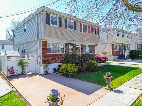 2nd image of 138 Buffalo St