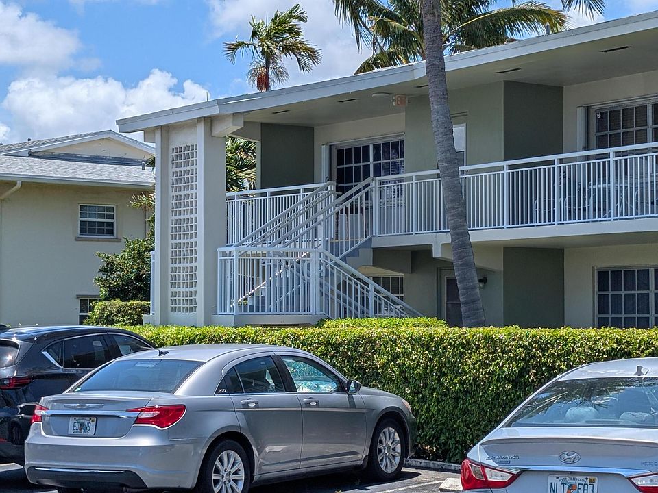 1st image of 930 SE 9th Avenue #11