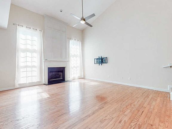 4th image of 507 Lasalle Ct
