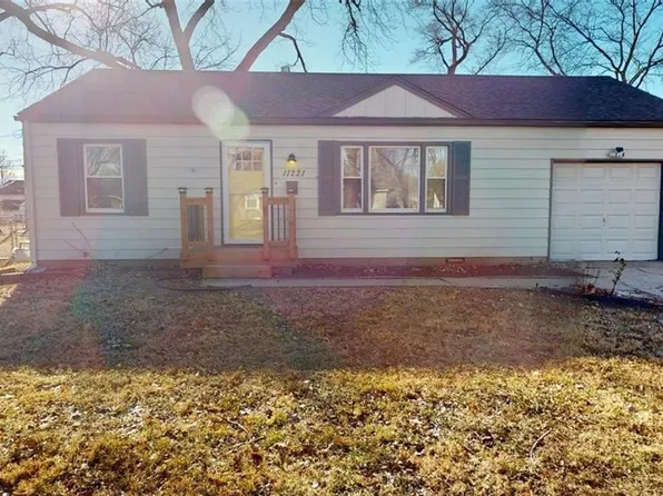 11221 W 69th St, Shawnee, KS 66203