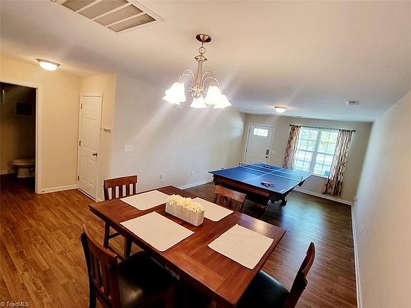 5th image of 517 Song Sparrow Ln