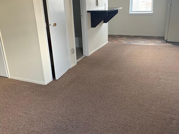 5th image of 250 McLean Ave APT 6A