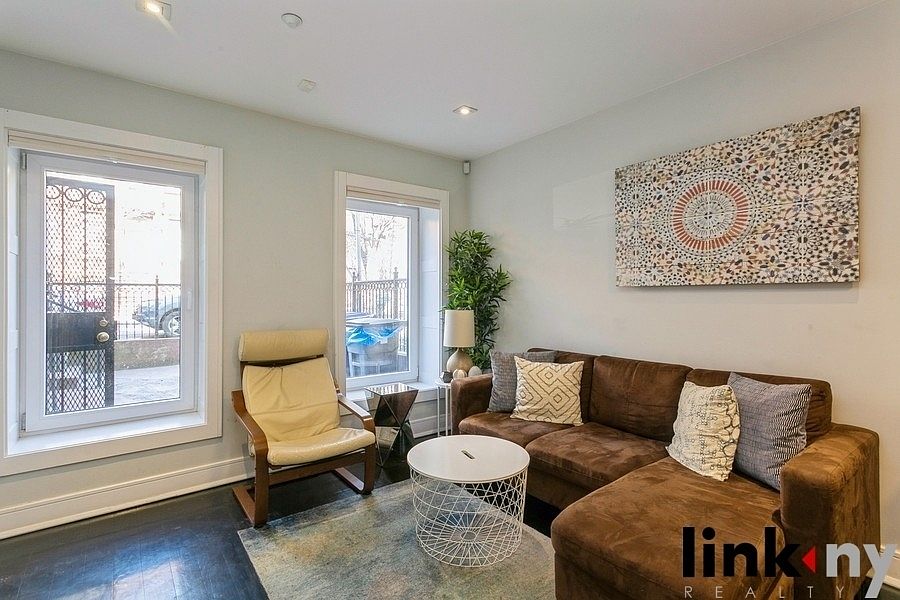 1st image of 18 E 129th St #G