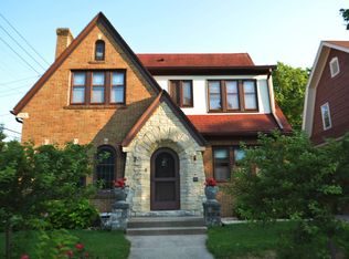 6003 W Wells St, Wauwatosa, WI 53213