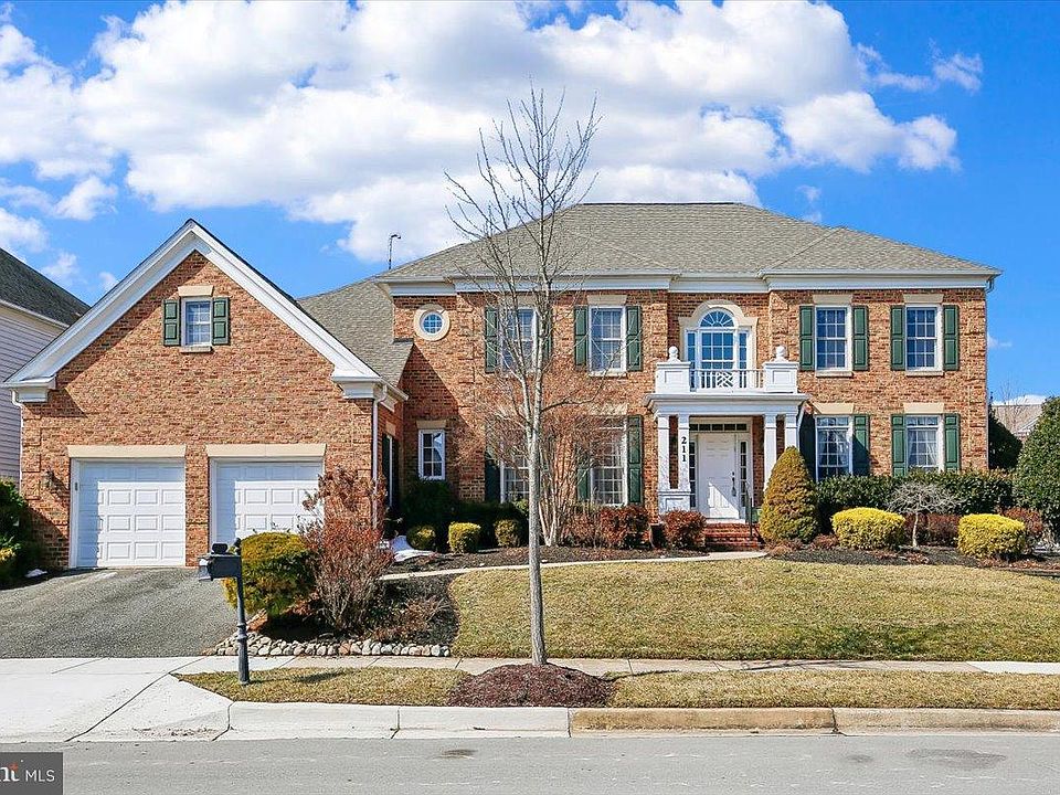 1st image of 211 Jersey Ln