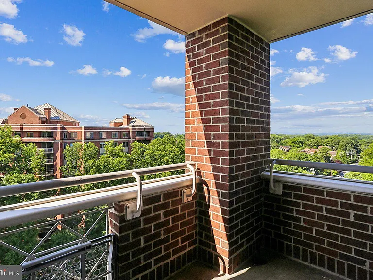 5809 Nicholson Ln #1001 — Photo 19