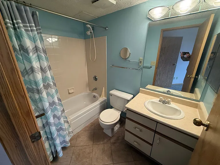 78 10th St E #401 — Photo 11