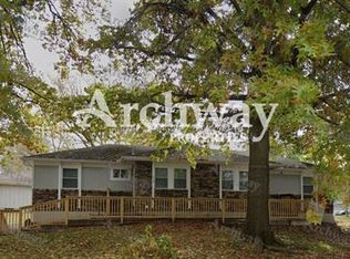 319 S 73rd Dr, Kansas City, KS 66111