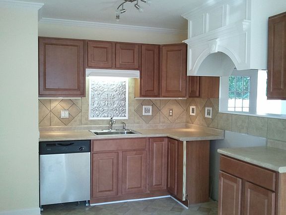 New Kitchen stainless appliances