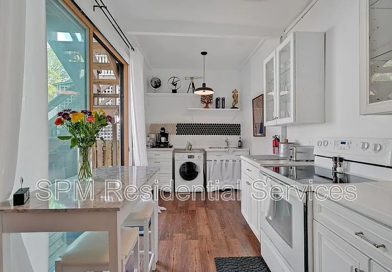 414 N 5th Ave #B — Photo 8