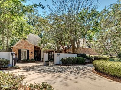 1353 E Northside Dr, Jackson, MS, 39211