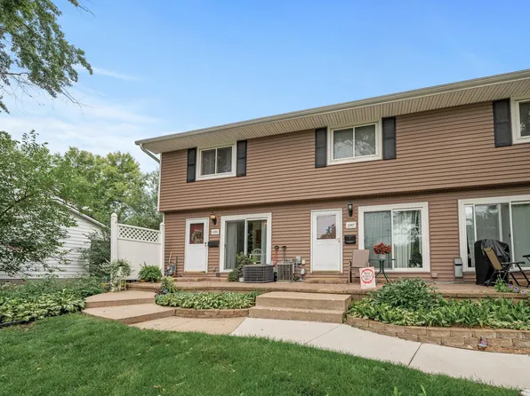 2305 Hampshire Ave S, Saint Louis Park, MN 55426