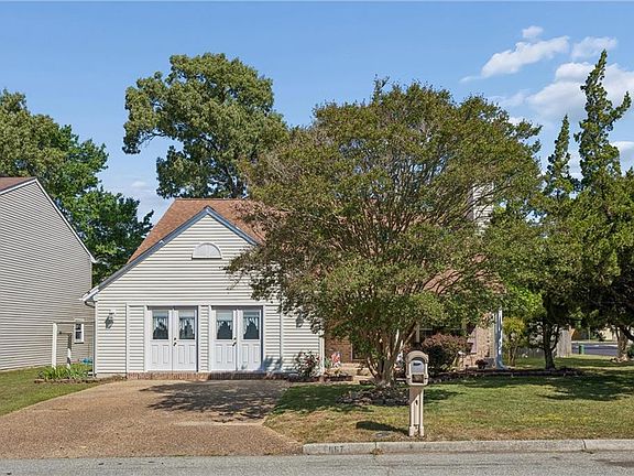 2nd image of 867 Belvoir Cir