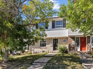 113 Monterey Dr, Ottawa, ON K2H 7A9