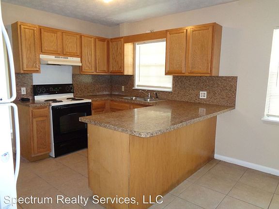 3rd image of 1857 Arden Way