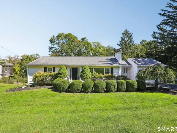 23 Dana Road, Danbury, CT 06811