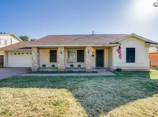 4649 Summit Dr, Wichita Falls, TX 76310