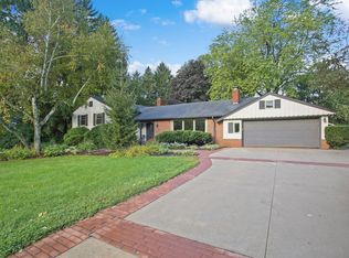 1525 Highland Dr, Elm Grove, WI 53122